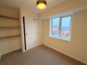 Bedroom- click for photo gallery